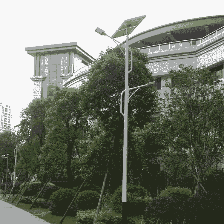 現貨4-8米太陽能路燈促銷 新款太陽能路燈 廠家直銷 歡迎咨詢